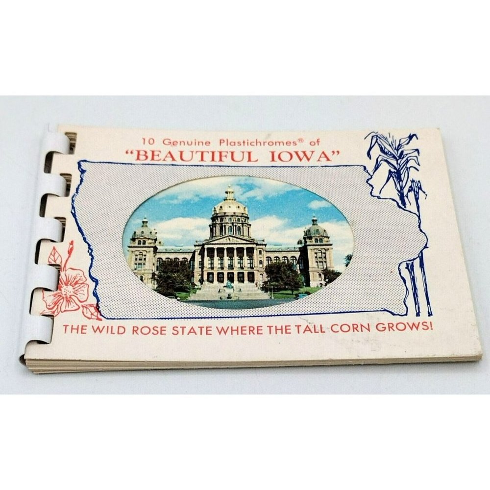 Iowa Tourist Booklet of 10 Genuine Plastichromes Vintage Travel Souvenir